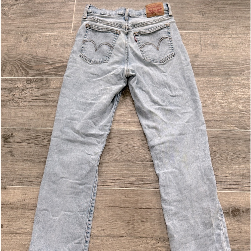 Levi Jeans Size 2 Worn Once